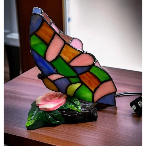 BUTTERFLY Tiffany Style Stained Glass Table Shelf Lamp Night Light 7" Tall - Picture 1 of 6